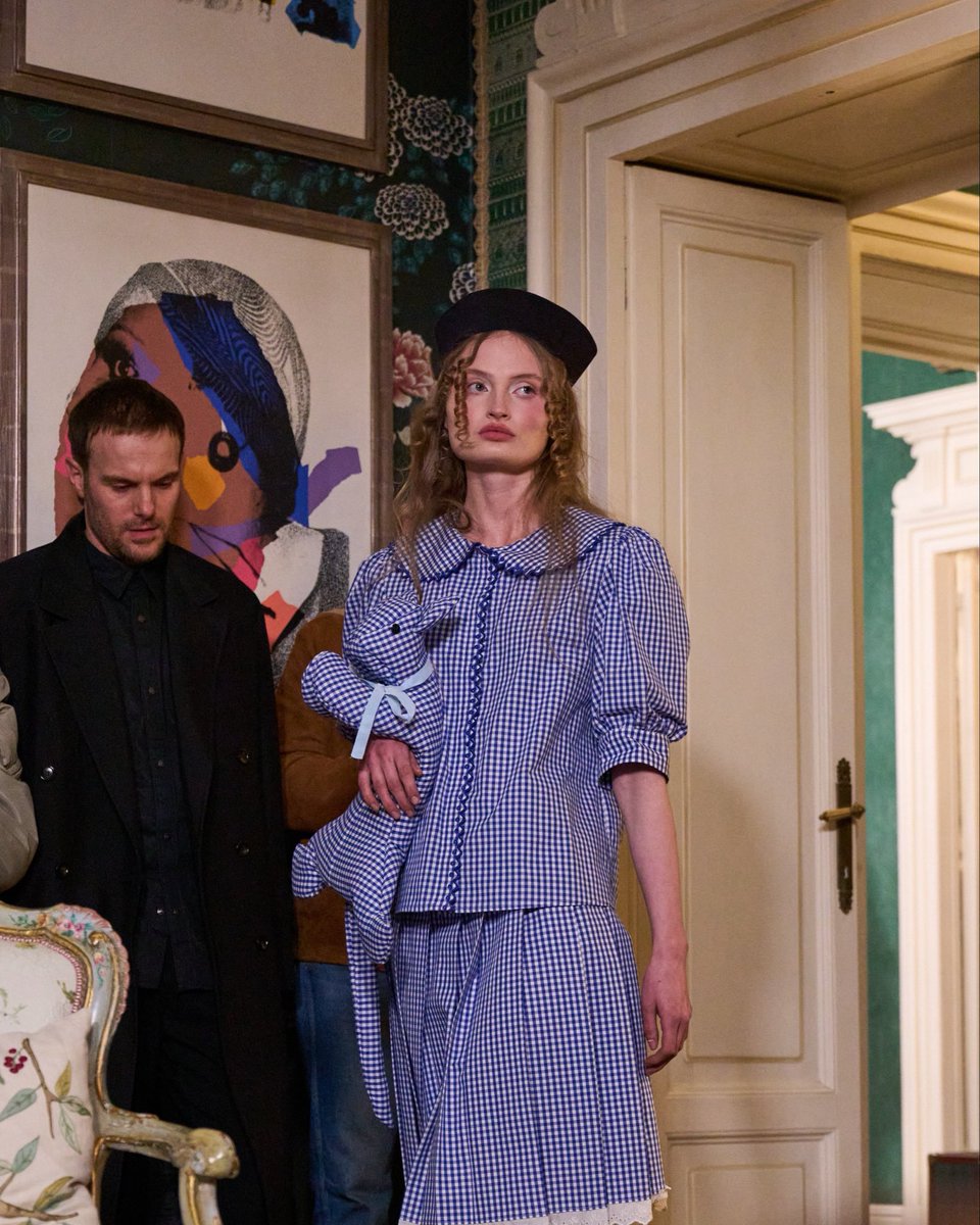 Milano Fashion Week tweet media