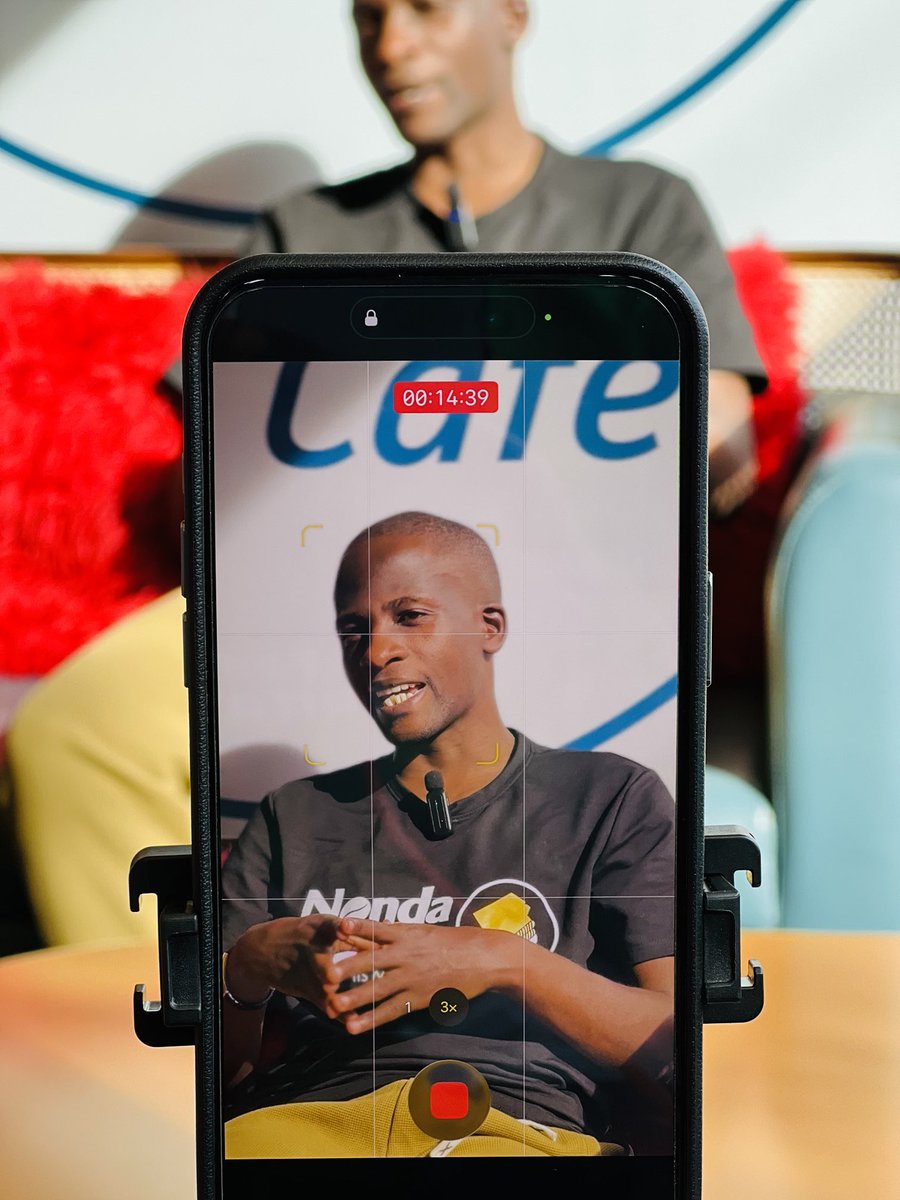 ᴛʀᴀᴠᴇʟ ꜱᴘᴇᴄɪᴀʟɪꜱᴛ 🇺🇬 tweet media