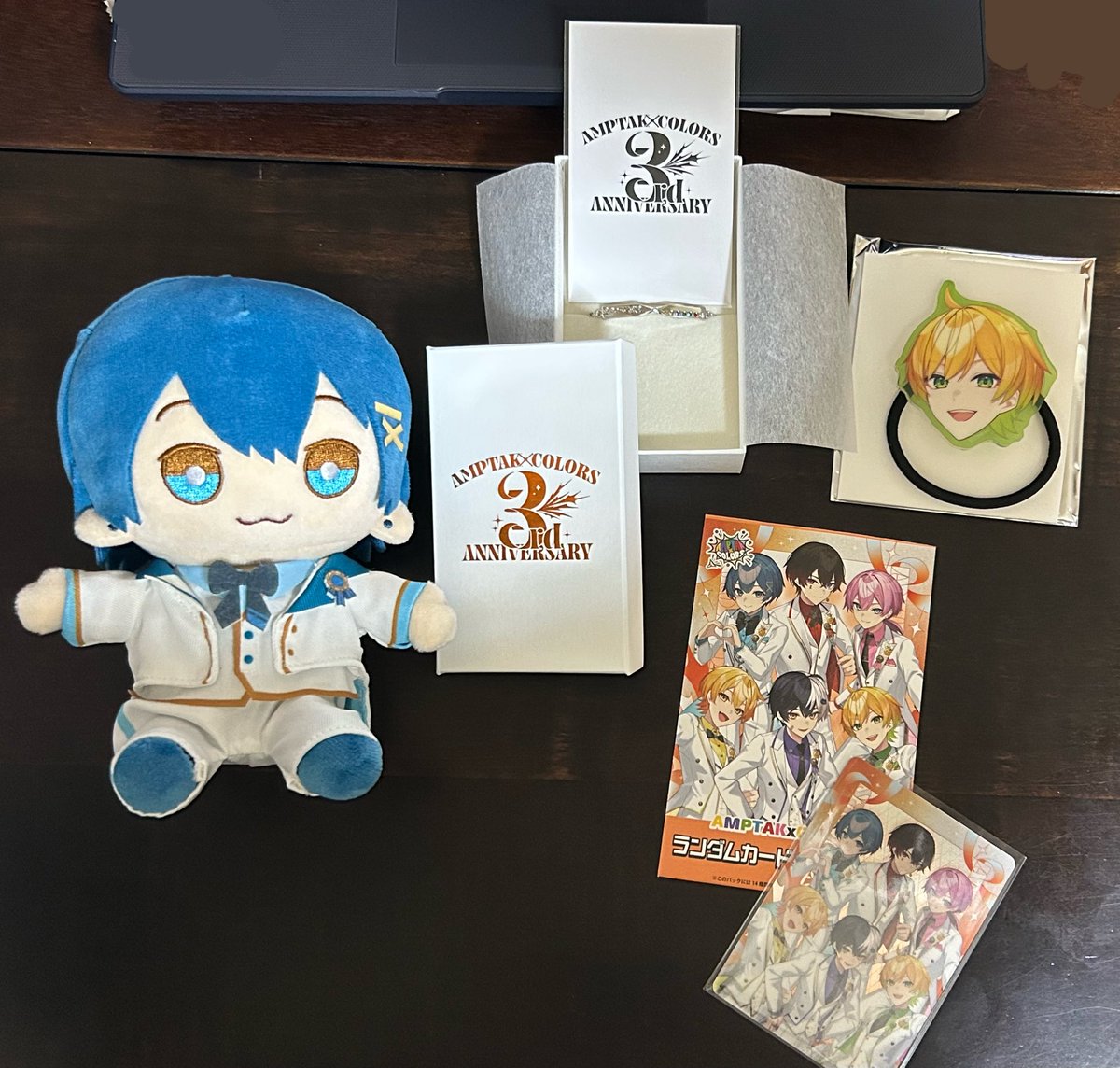 今日AMPTAK×COLORSさんのグッズが届きました！