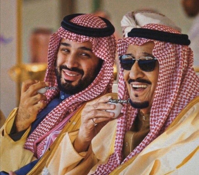 anzaroot1's tweet photo. ٨ رمضان 

اللهُم إني أسألك دعوة لا تُرد ، ورزقًا لا يُعد ، وبابًا إلى الجنّة لا يُسد

وان توفق ولاة امرنا وتحفظهم بحفظك يا كريم 🇸🇦🤍🤲🏽 https://t.co/uWRAonDVyi