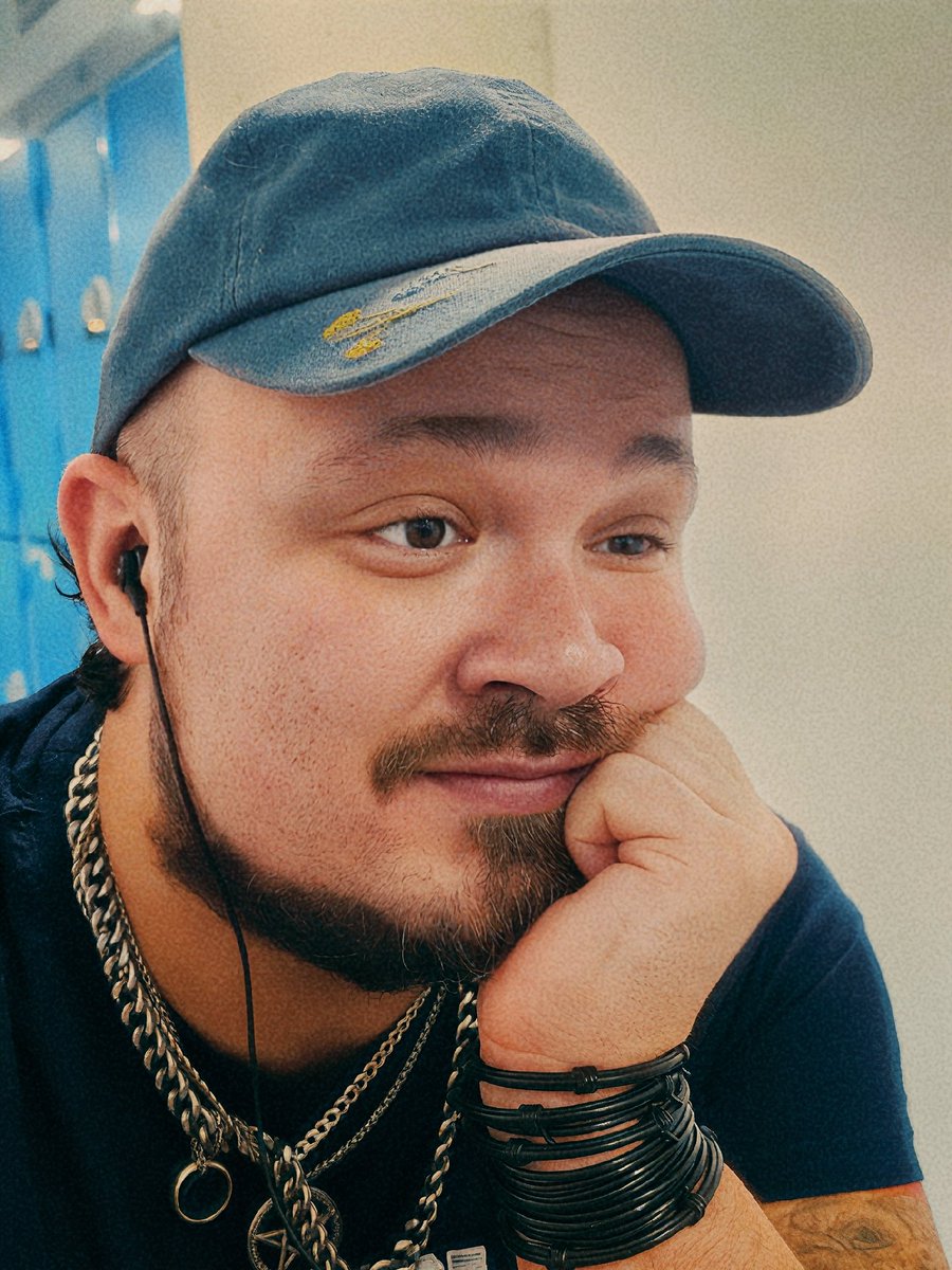 Tourettes Lad Official tweet media