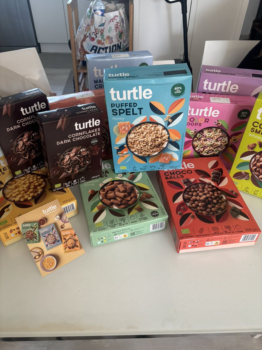 EKN Away tweet media