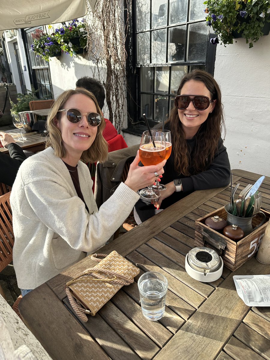 The Hand in Hand tweet media