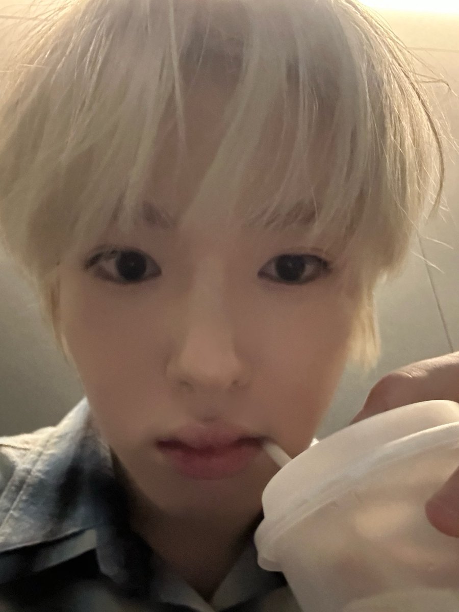 [260225] 🥐📸 23:45 KST