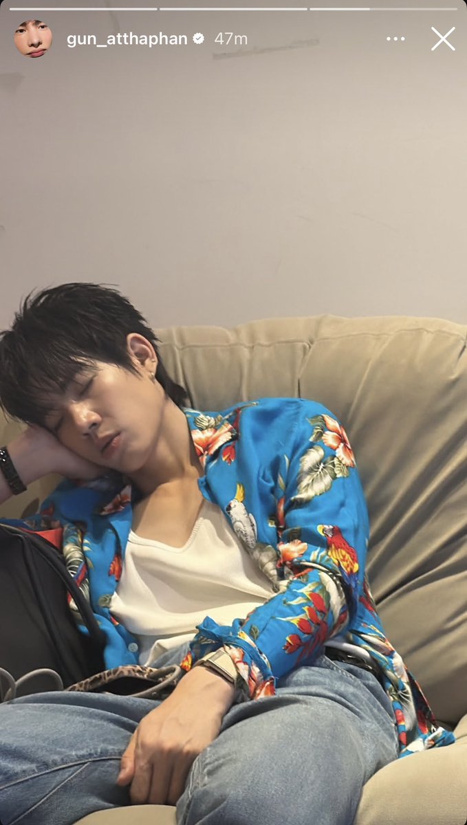 秀恩愛

#OffGun