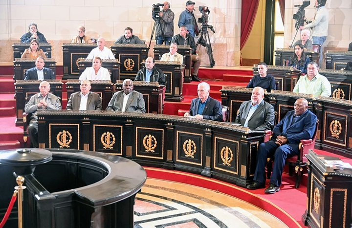 El Presidente de Cuba, Miguel Díaz-Canel, destacó que el Poder Popular constituye “la expresión más auténtica de la democracia socialista” y llamó a revitalizar la participación ciudadana, fortalecer la justicia social y defender la soberanía nacional.