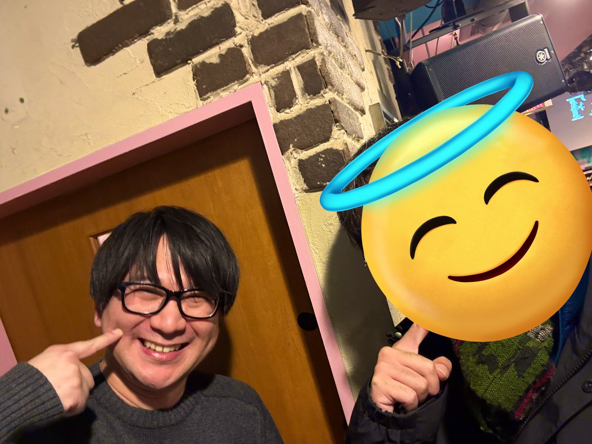 Canon107's tweet photo. いま流行りのポーズで撮ってみるなど
#FAQ2 https://t.co/9BYAMJ2HmZ