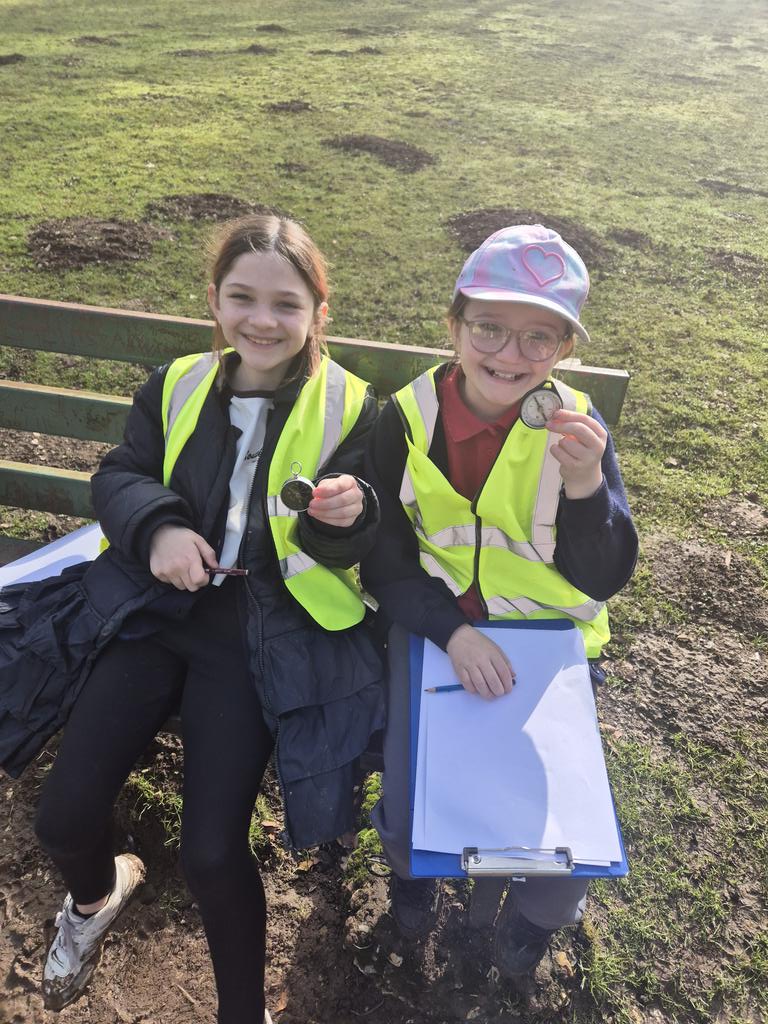 WBJJuniorSchool's tweet photo. A beautiful day at Hubbard Hills for @WBJYear4 where they explored the landscape focusing on the River Lud @HarbourLearning https://t.co/WGiEffK3Ya