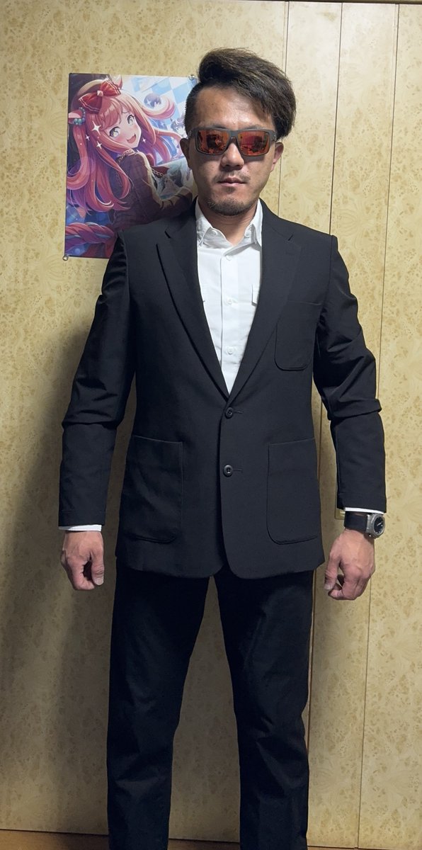 とりあえず着てみましょう！パンツは5.11のEDGE CHINO PANTS 2.0の黒で