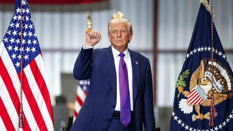 EL AMO DEL CONTINENTE: TRUMP FIRMA LA SENTENCIA DEL "MENCHO" Y PONE FIN A LA FARSA DE LOS ABRAZOS.
INFO🔗lapalabrapolitica.mx/el-amo-del-con…
#Análisis #DonaldTrump #EUA #Mencho <a href="/POTUS/">President Donald J. Trump</a> <a href="/SecRubio/">Secretary Marco Rubio</a> <a href="/AGPamBondi/">Attorney General Pamela Bondi</a> <a href="/SecWar/">Secretary of War Pete Hegseth</a> <a href="/Claudiashein/">Claudia Sheinbaum Pardo</a> <a href="/USAmbMex/">Embajador Ronald Johnson</a> <a href="/USEmbassyMEX/">Embajada de EE.UU. en México</a> <a href="/paus_silva/">Paulina Silva</a> <a href="/JesusRCuevas/">Jesús Ramírez Cuevas</a> <a href="/OHarfuch/">Omar H Garcia Harfuch</a>