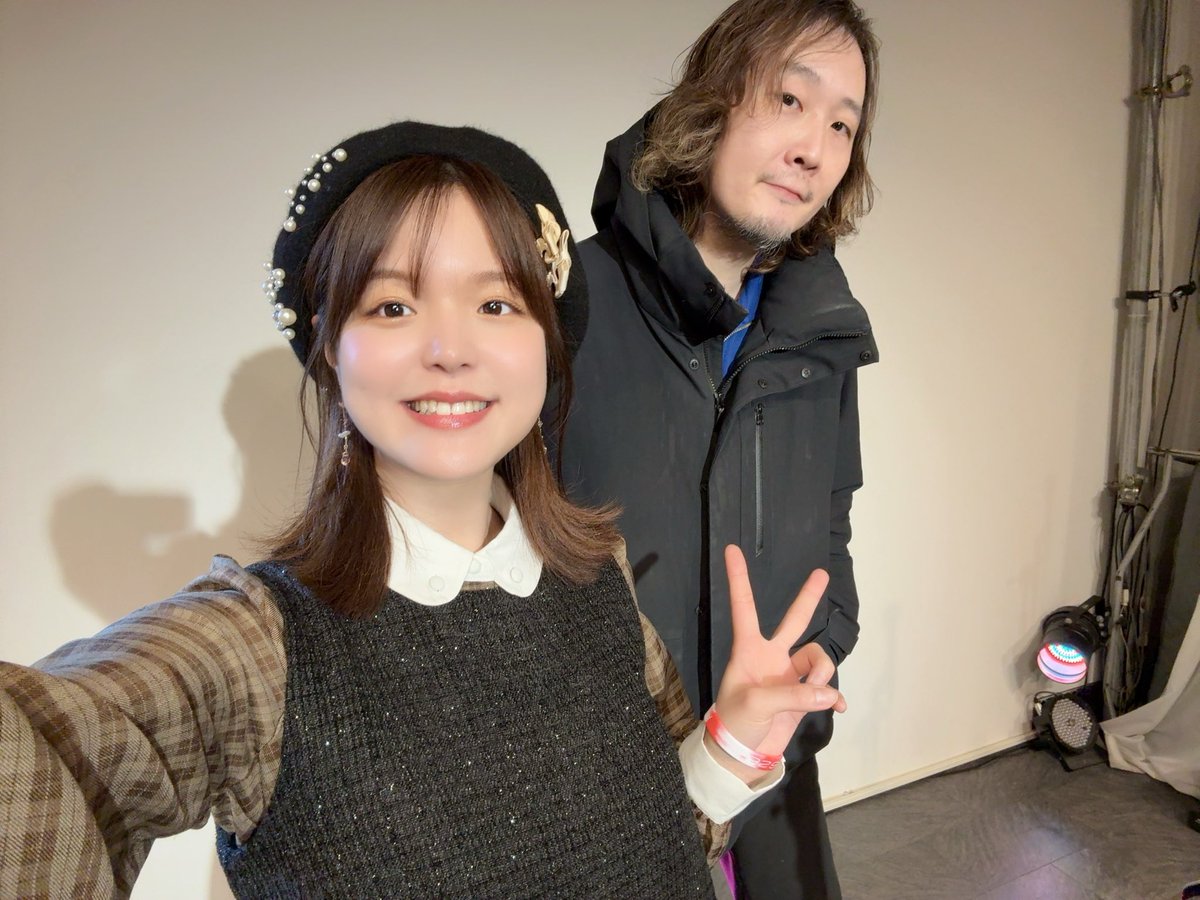 今夜は 第4水曜日という事で SSW #藤本あかり🎸さんの 定期公演 あかり