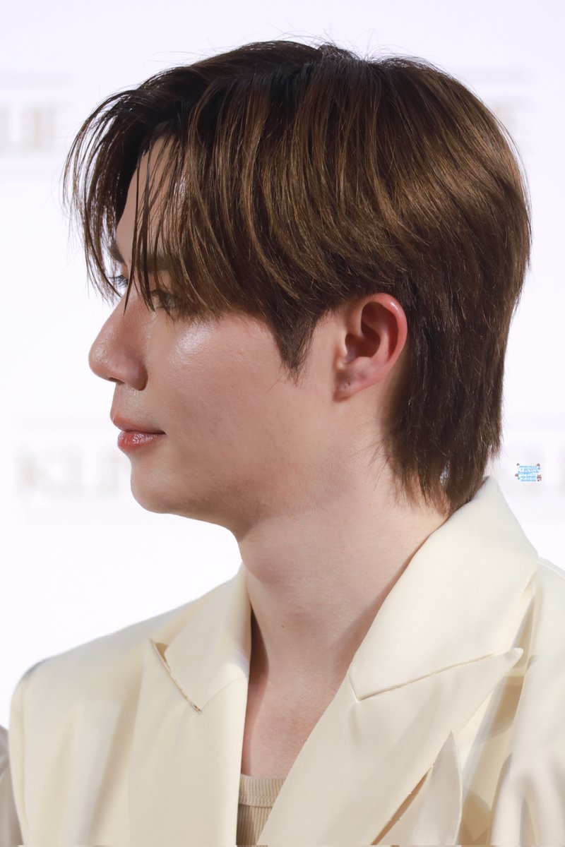 teamsupportzee's tweet photo. มุมไหนก็หล่อออ! ✨🐶

ZNN X THE KLINIQUE
#THEKLINIQUEXZeeNuNew

☀︎ @zee_pruk #ZeePruk https://t.co/99VCdOPG5C