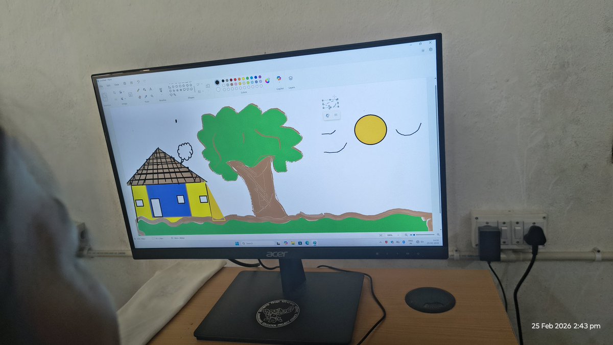 JairamHessa's tweet photo. ICT लैब में विद्यार्थियों ने MS Paint पर ड्रॉइंग प्रैक्टिकल किया। 🎨💻
डिजिटल माध्यम से रचनात्मकता और तकनीकी कौशल का विकास।
#ICTLab #MSPaint #DigitalEducation #JEPCJharkhand #SmartClass https://t.co/aKJ7pJbkUg