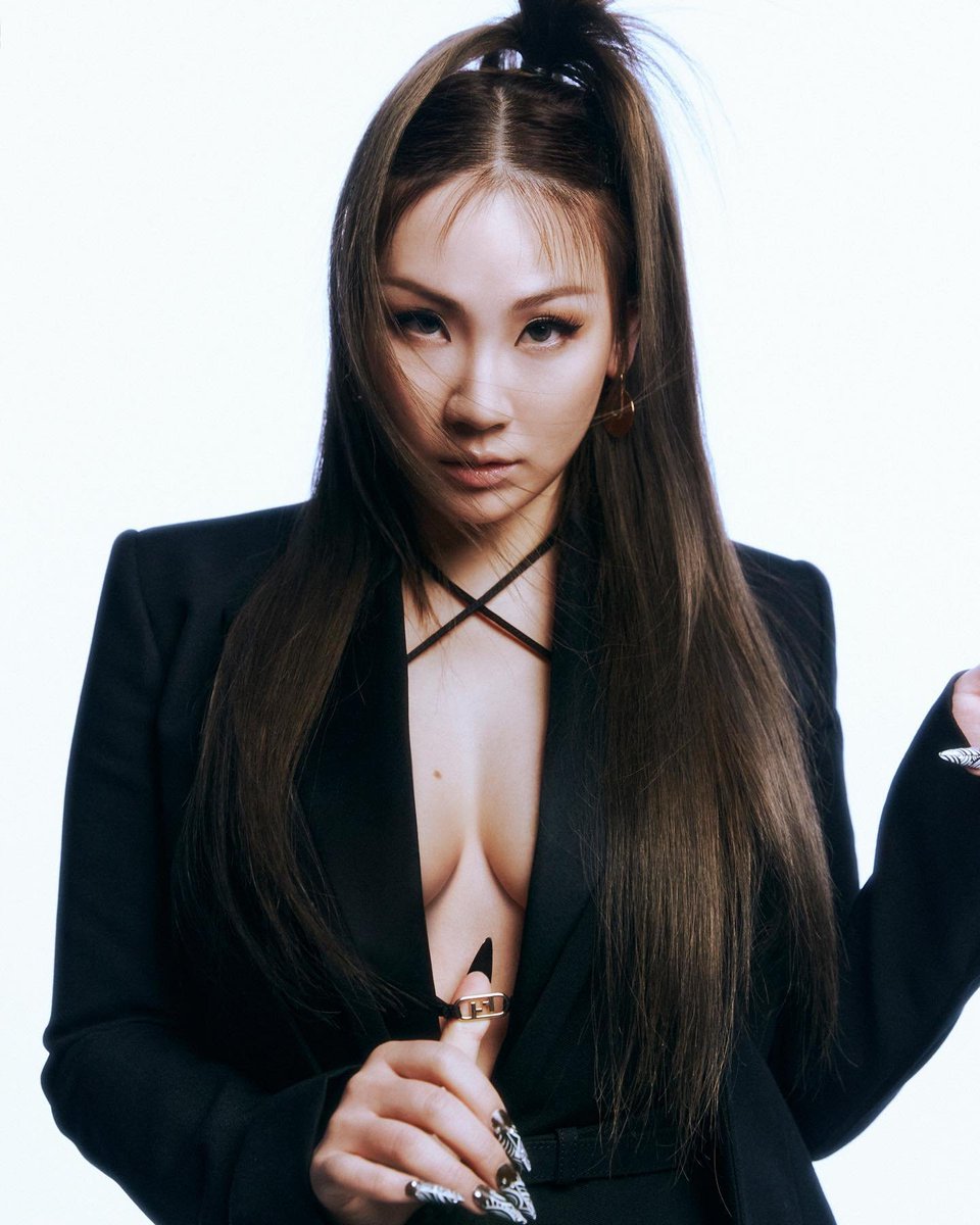 Happy 35th birthday to CL of 2NE1!