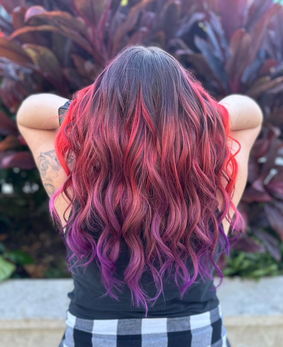 Red, purple, black, green, blue, blonde, pink, orange, teal, purple and orange together, black and red together

I’m sure the list goes on, but here’s one of my fav