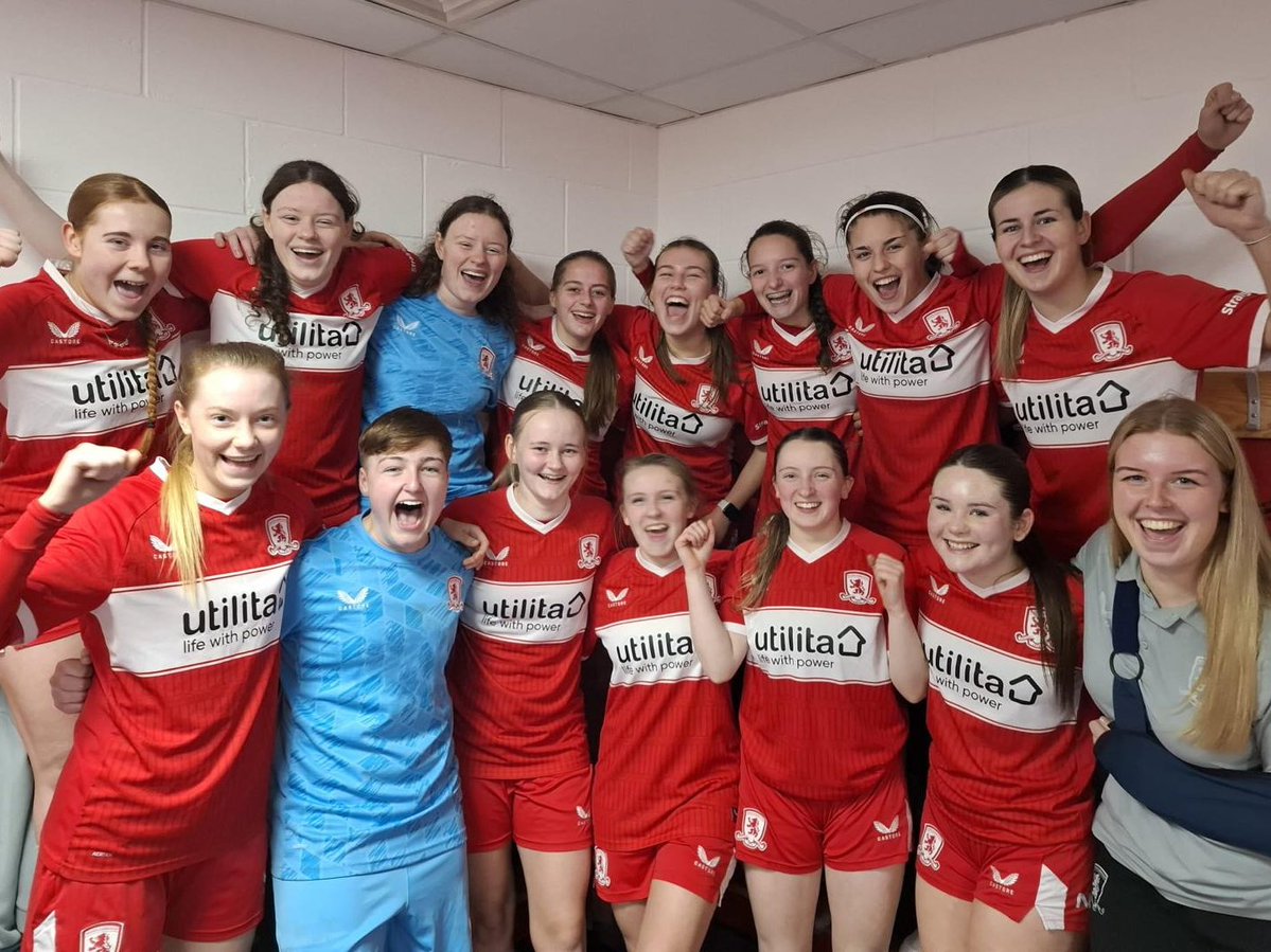 Our reserves celebrating their FAWNL Reserve Play cup semi-final win over Doncaster Rovers Belles 📸