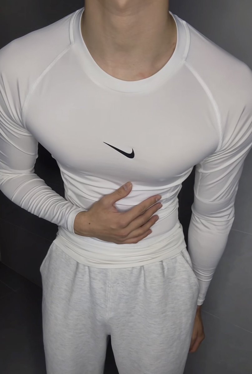 海绵宝宝误入银par跪求不要无孔不入 tweet media