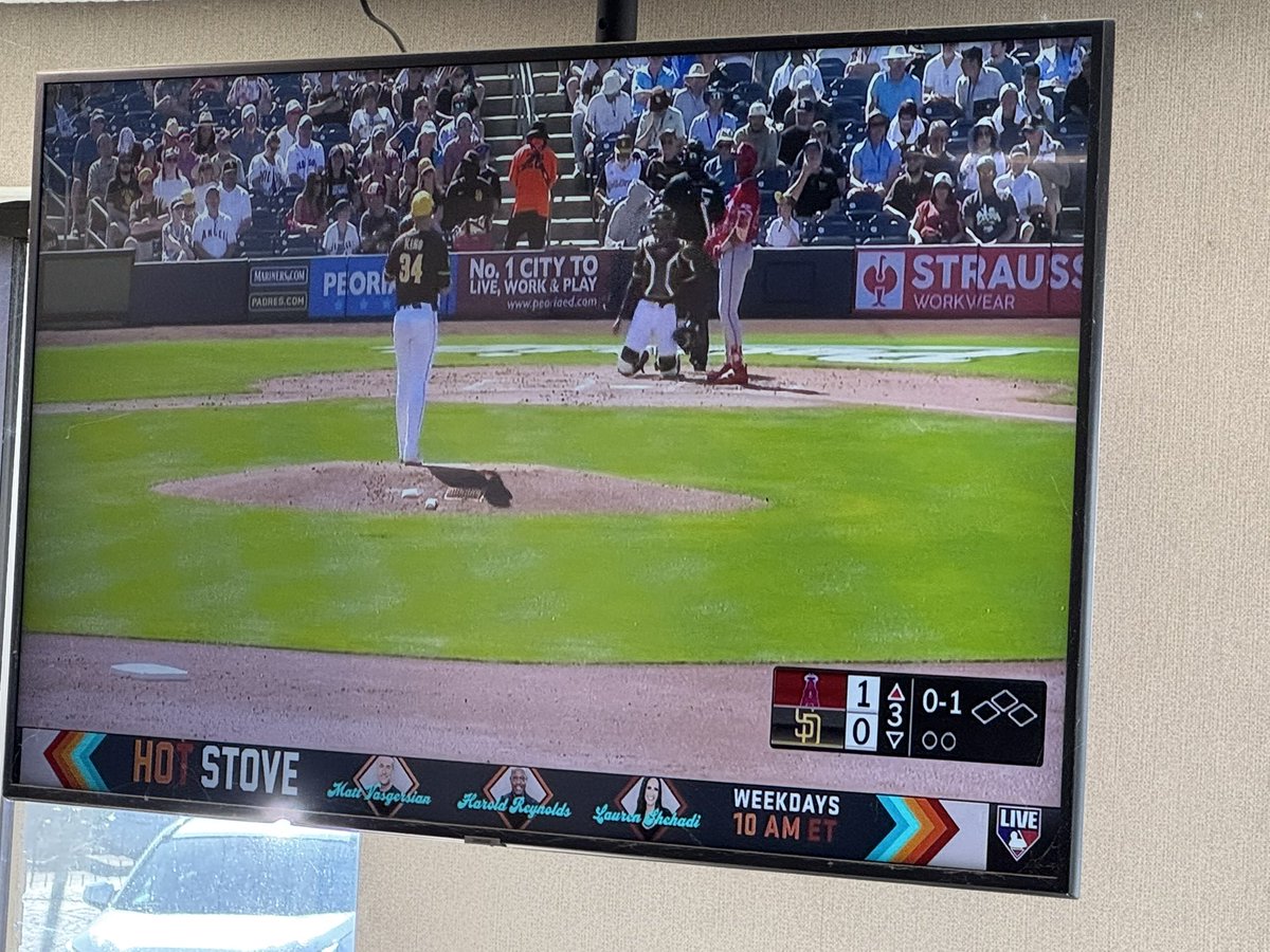 ColbyMBets's tweet image. WHO IS CUTTING THE DAMN ONIONS!!!! 🥲