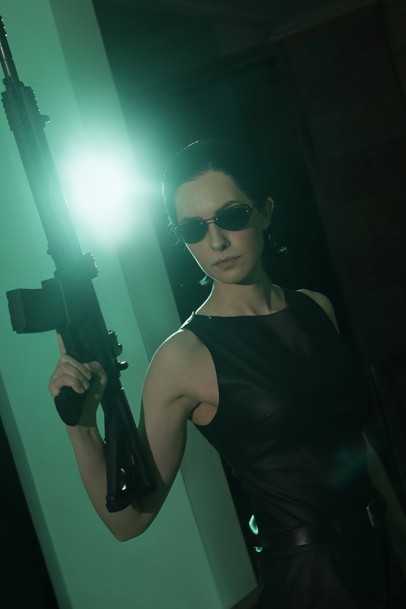 Vikusha / Karenscarlet cosplay 🌿 tweet media