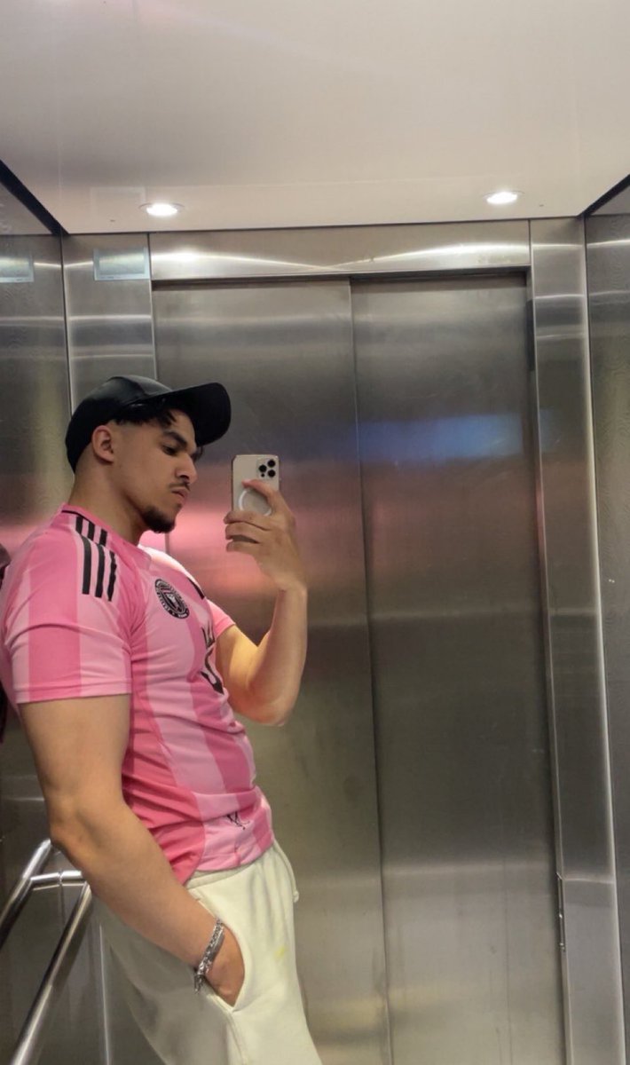 billy 🇲🇦 tweet media