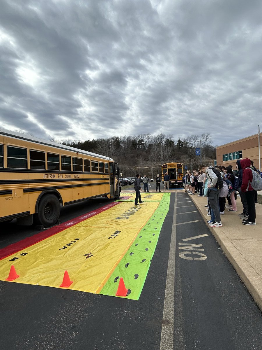 R7 Activities tweet media