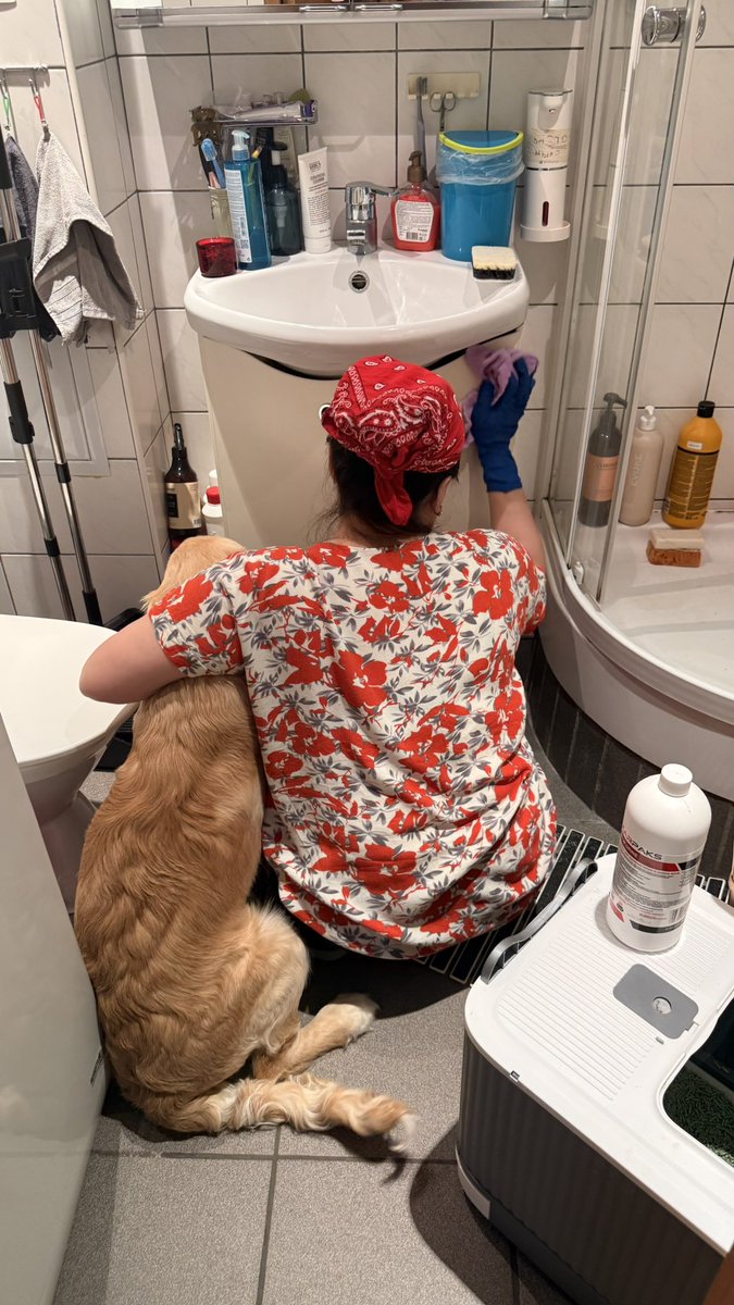 Нытьяна tweet media