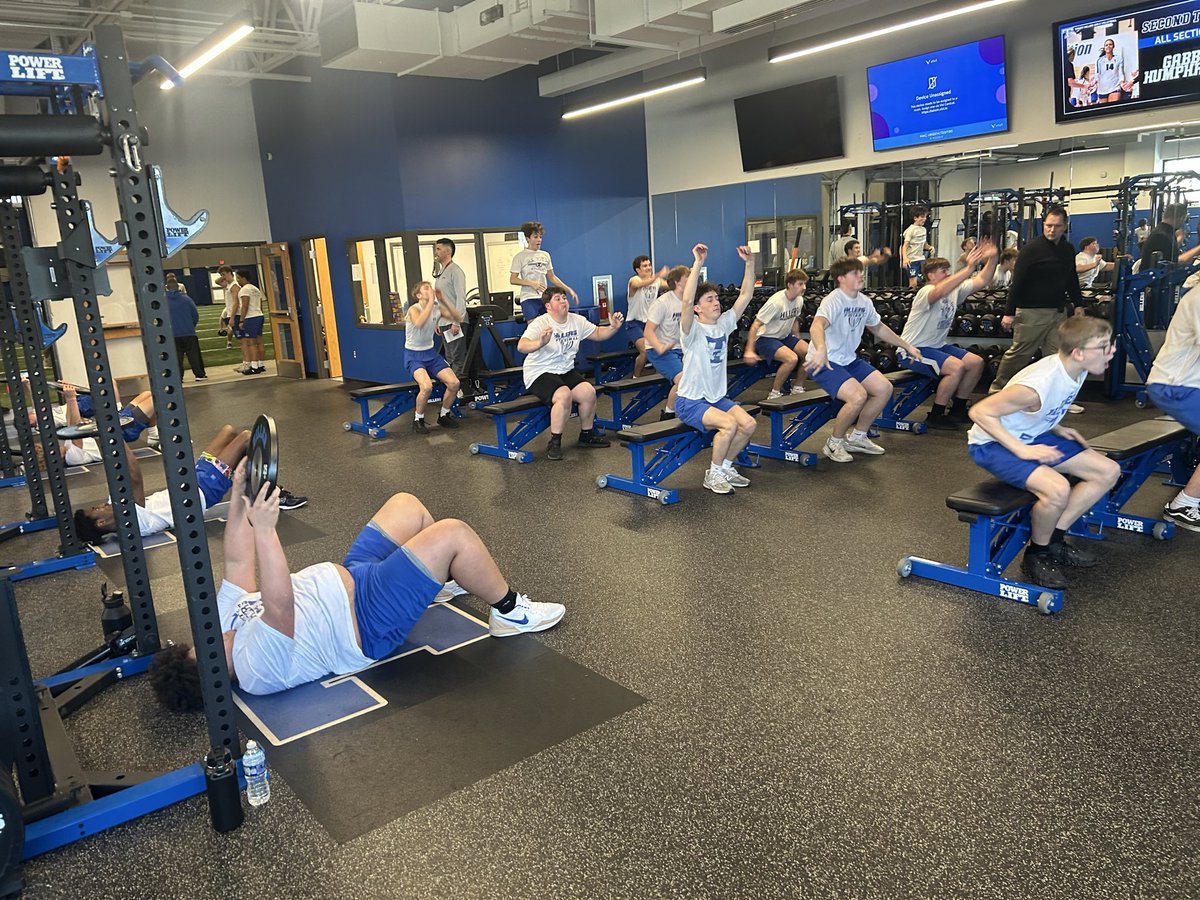 Trinity Hillers Varsity Football tweet media