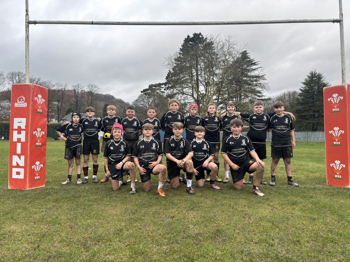 AGRhydywaunPE tweet media