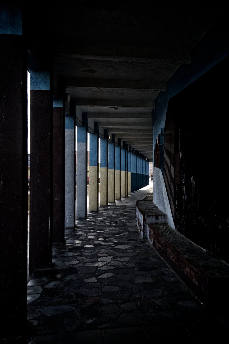 Concrete #columns #essex #dark #light #waltononthenaze #photo #photography