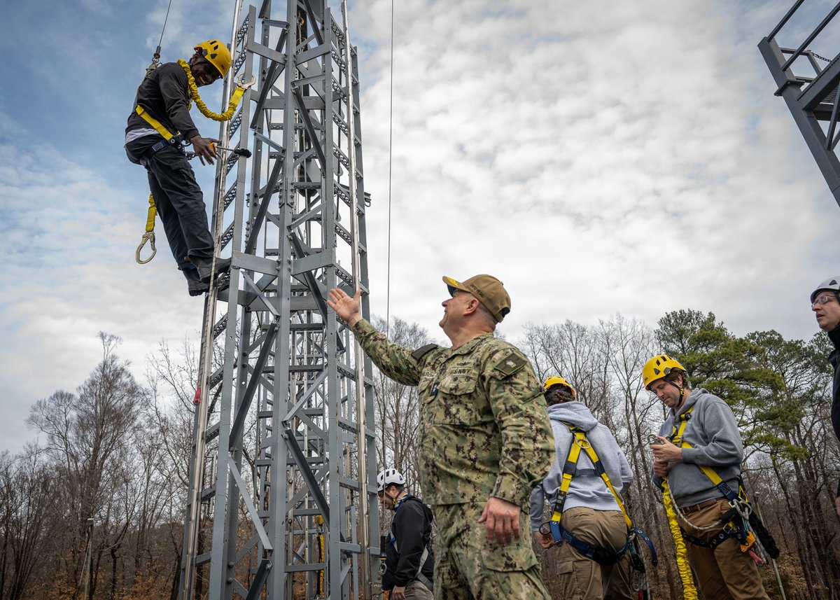 U.S. Navy's Military Sealift Command tweet media
