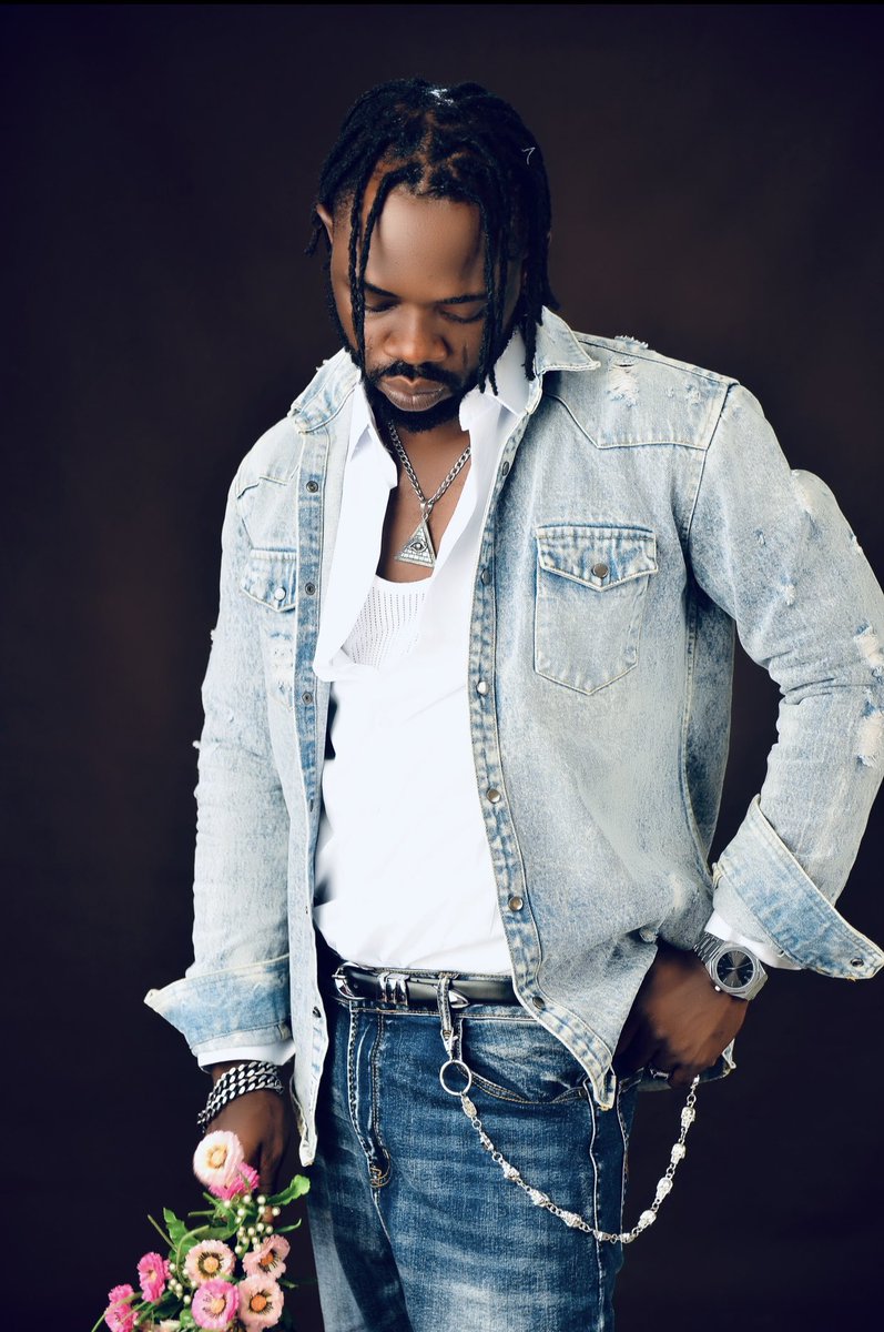 lellonbv's tweet photo. Everybody needs to dey with me with this kind mood wey I dey so.. Abi nah only me Sabi good music ni🤷‍♂️. Just drop the new body of work title “Flowers” I f*vk with all the tracks, but Put “Bamilo” on check, and play the whole project again 

https://t.co/ixvk9x1ua4 https://t.co/9QG2YJUoma