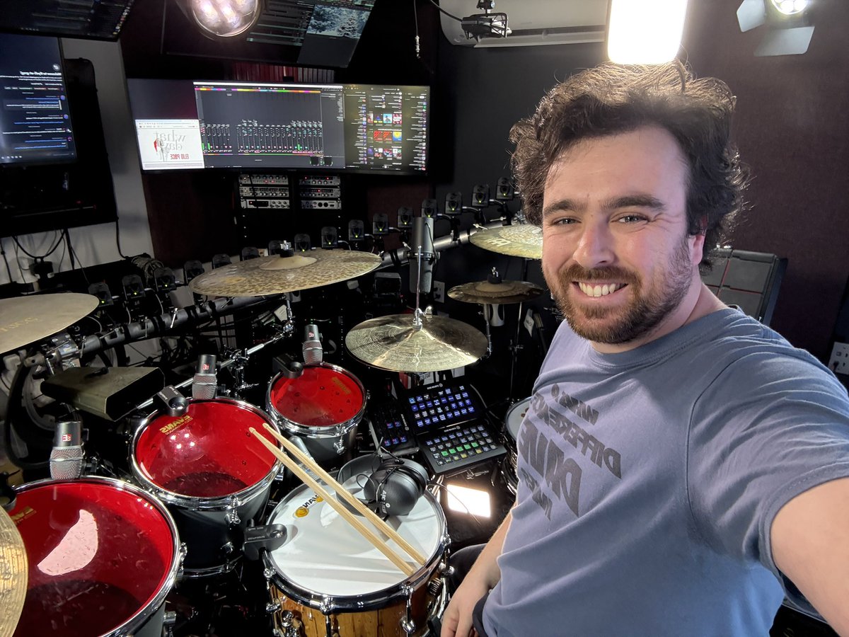 Mrgregles tweet media