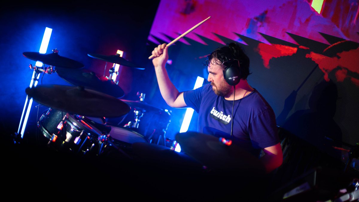 Mrgregles tweet media