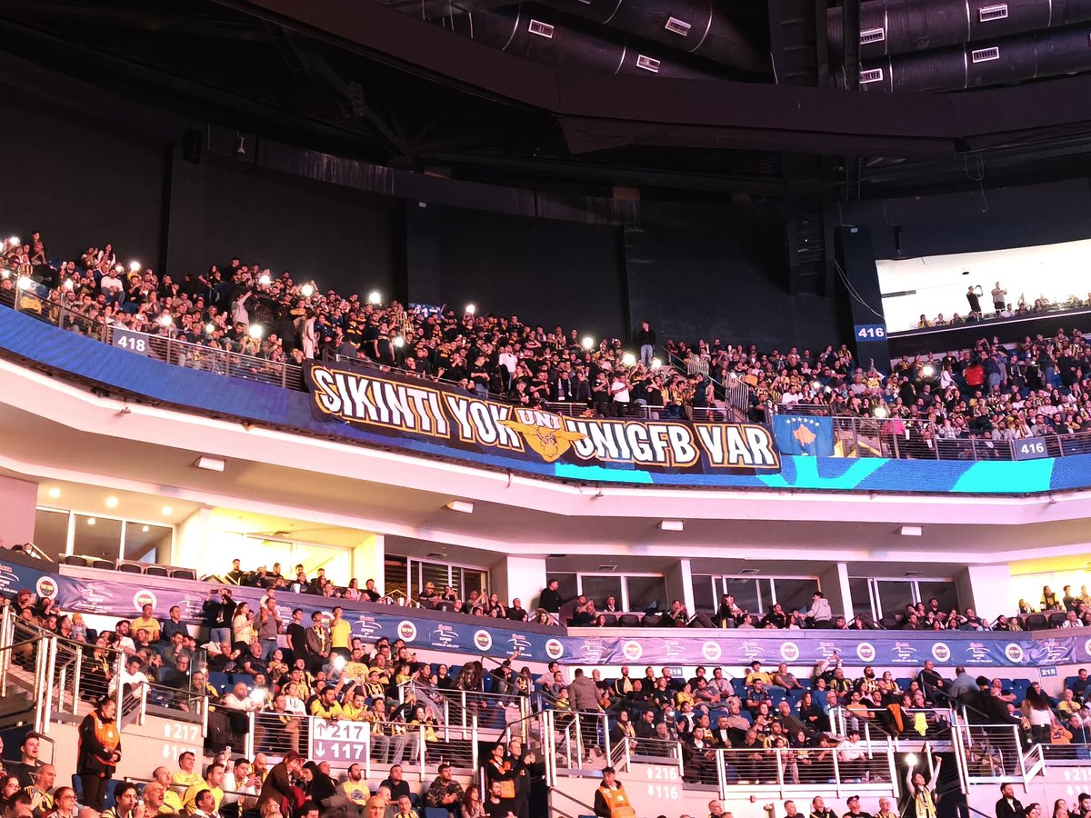THIS IS ISTANBUL! #UNIGFB

Fenerbahçe Erkek Basketbol Takımımızı, Ülker Arena’da Partizan karşılaşmasında yalnız bırakmadık.