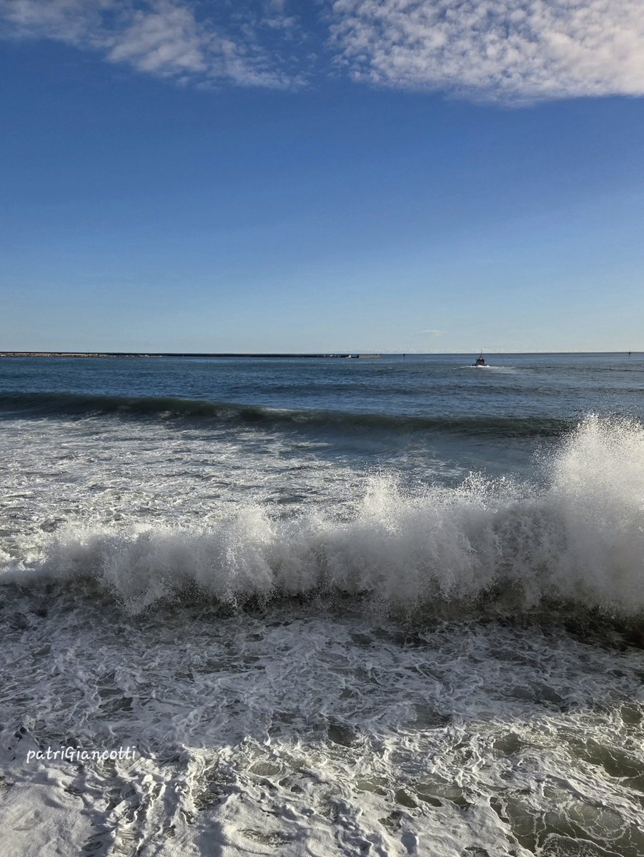 "L'energia non mente mai. Credi in ciò che senti."

(Rumi)
🌊🌊🌊