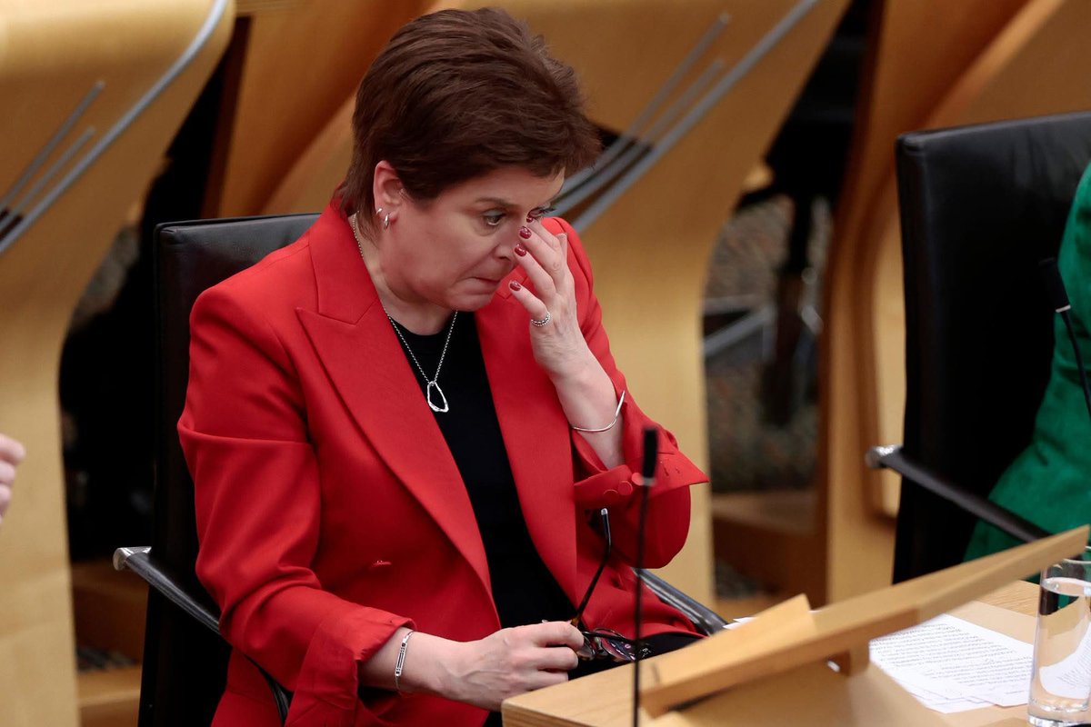 Dubhghall tweet media