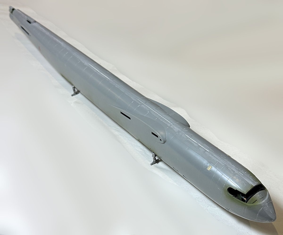 BoweModels tweet media