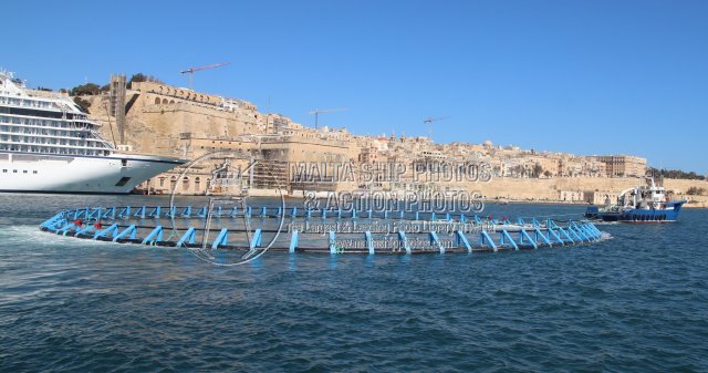 Shipguru's tweet image. #Fishingsupportvessel #LADY_SHARONE #towing #BFT #TunaCage #leaving #grandharbourmalta  - 25.02.2026 - maltashipphotos.com - NO PHOTOS can be used or manipulated without our permission @EFCA_EU @worldshipsoc @FAOfish @EufaFisheries @EAPO_EUfishPOs @ShippingTV @shippingdata