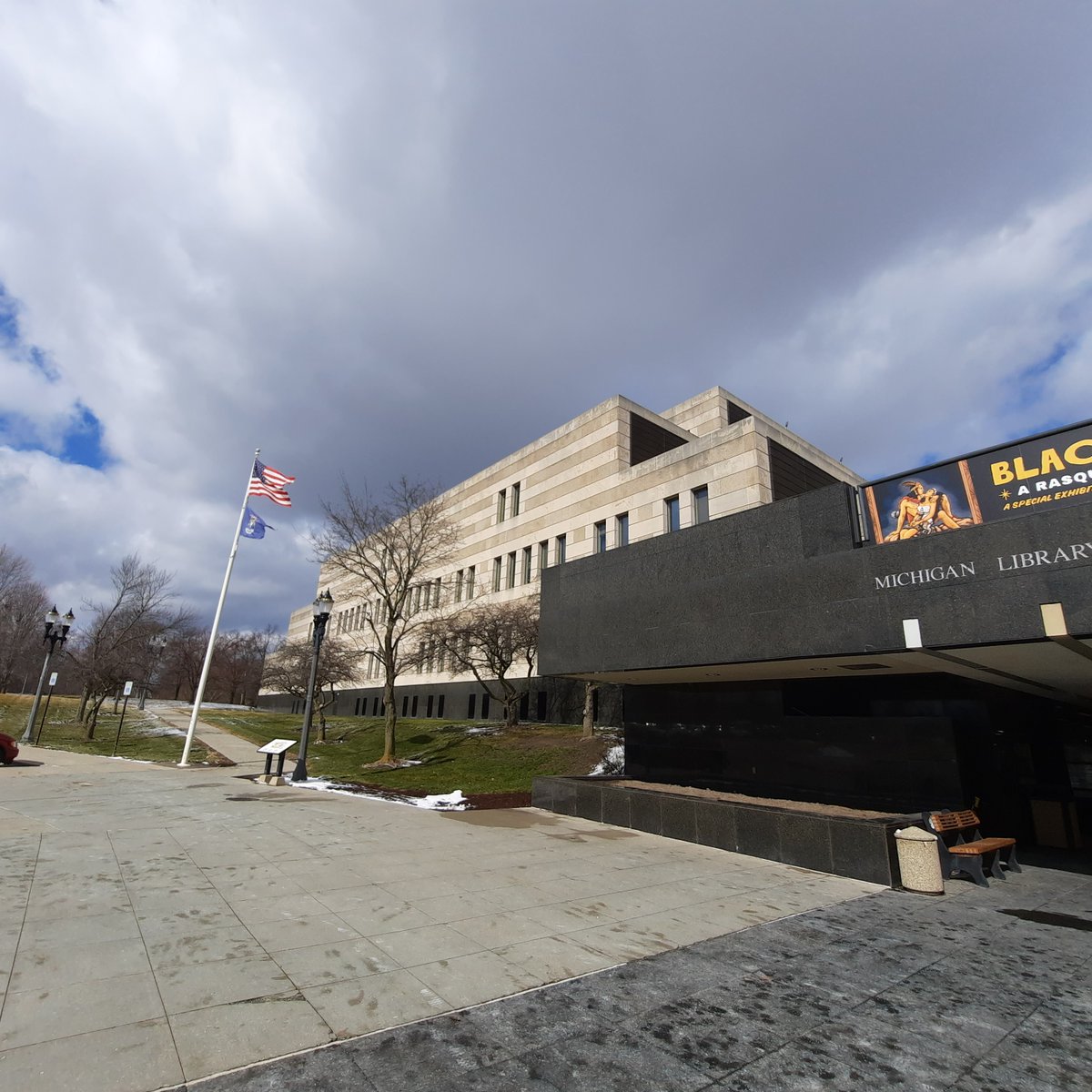 Library of Michigan tweet media