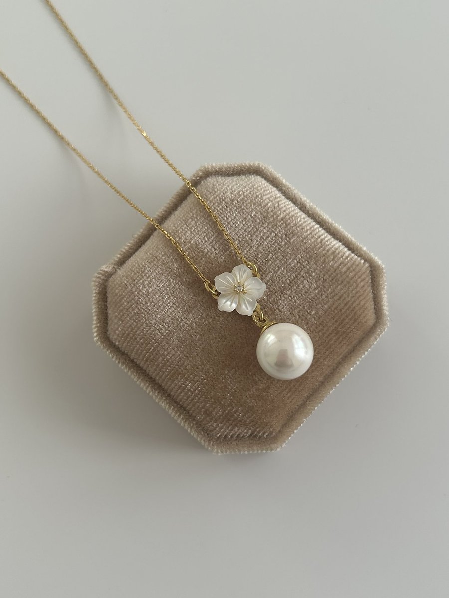 endless store tweet media