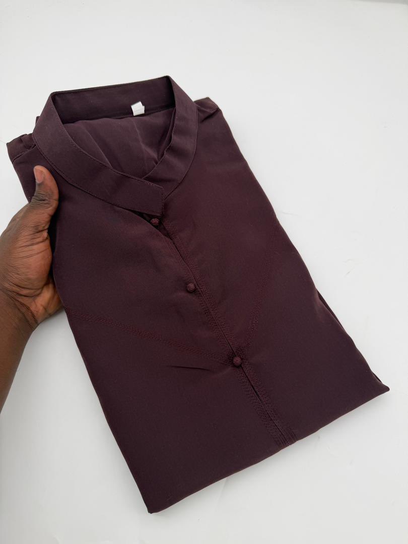 Silk collar neck jalabia 
Price ;28,000

Available in sizes 56-62 and in Different colors
We deliver nationwide✅✅