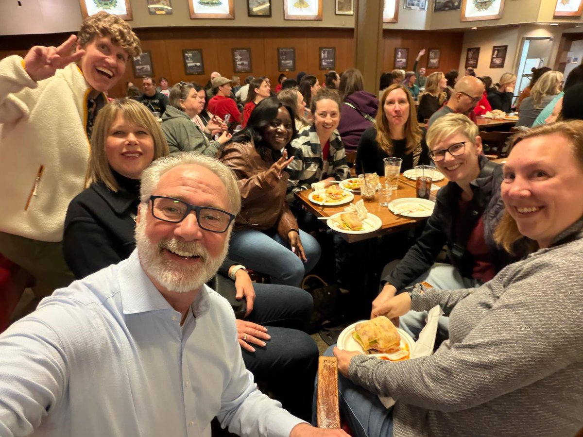 CourtEllingson's tweet image. It was wonderful to spend time with the teachers from the @albertateachers!

Their dedication &amp;amp; commitment to educating future generations is so important.

Alberta's New Democrats will always stand with #publiceducation &amp;amp; our teachers! 

Thank you for all you do.

#ableg #abpoli