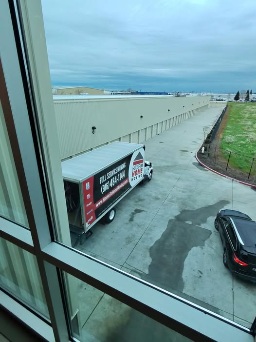 MovingEasy's tweet photo. Some people see a storage unit. We see another opportunity to help someone move forward.
Yes, we handle storage moves every single day. Loading units, unloading units, reorganizing units, and making the process easy and stress-free. https://t.co/WigH9mTBOI