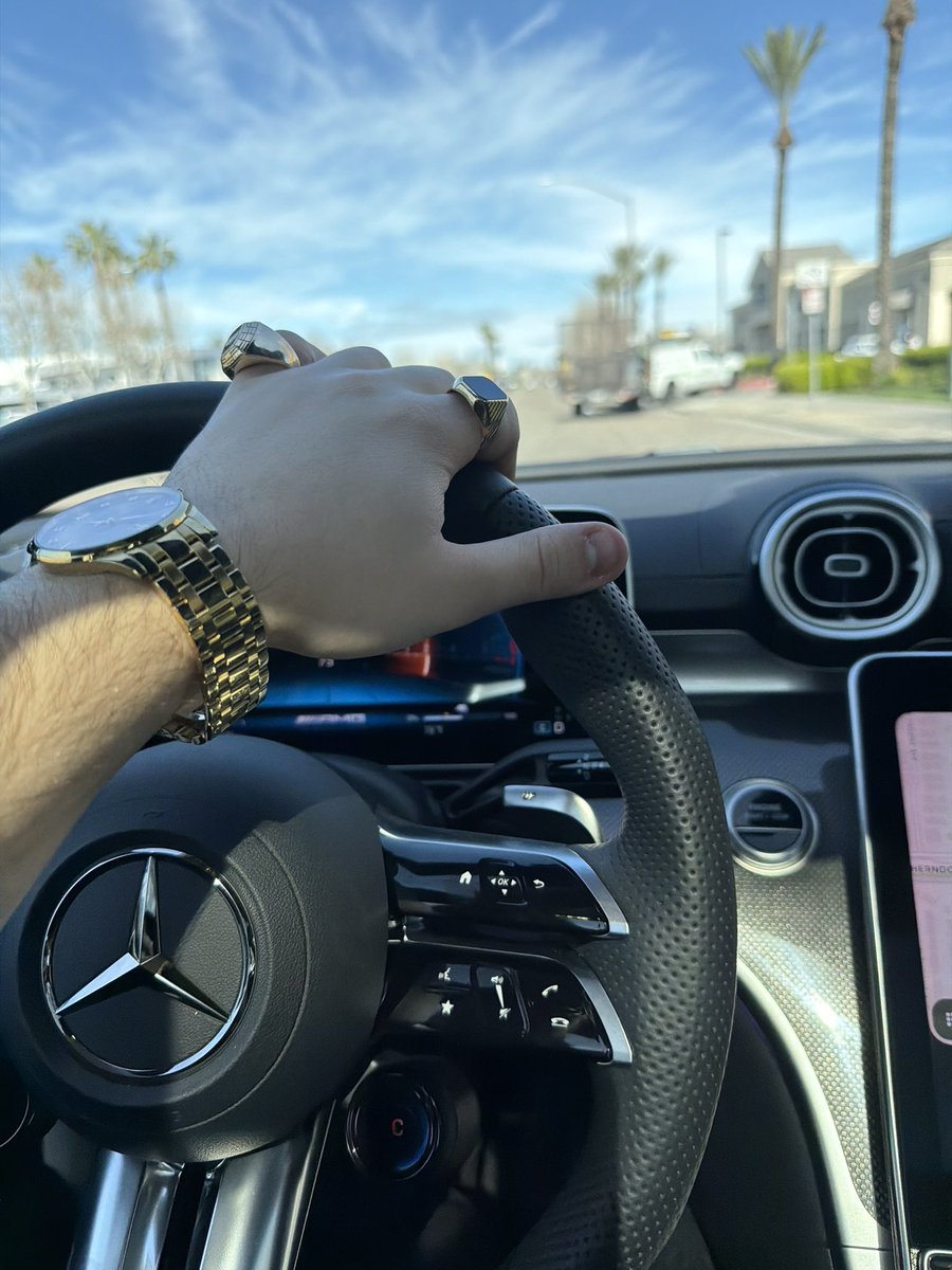 Abstract tweet media