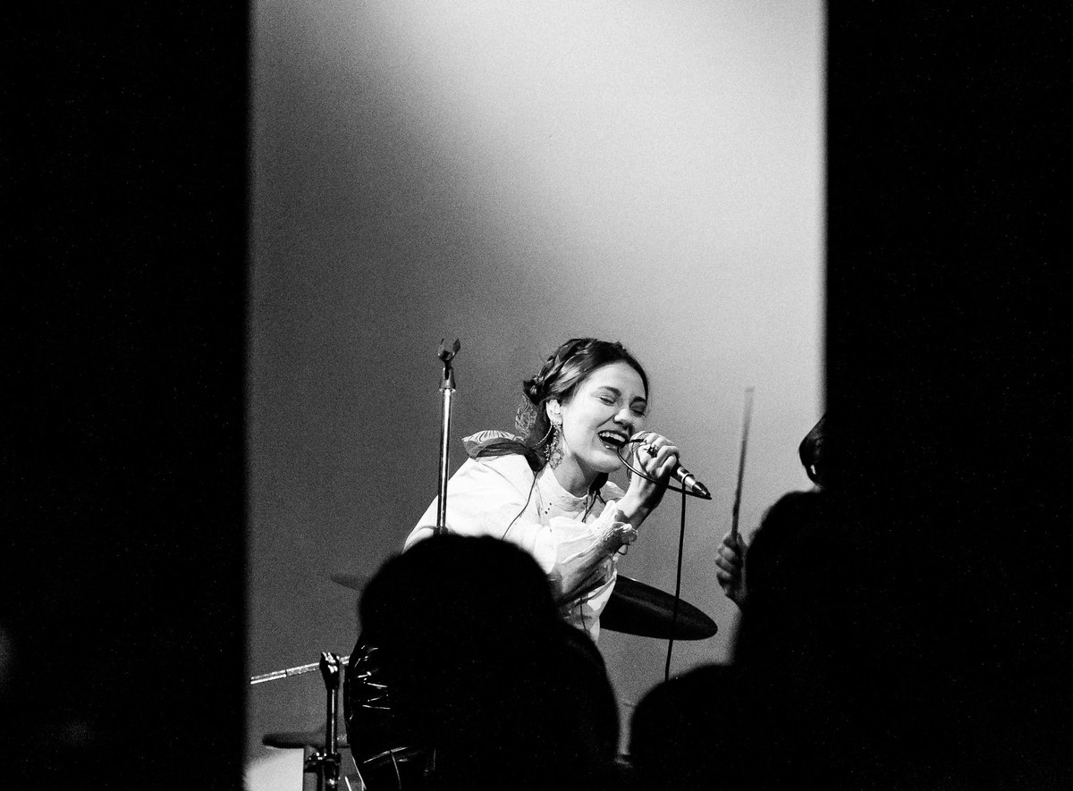 Оленёнок бимбо tweet media