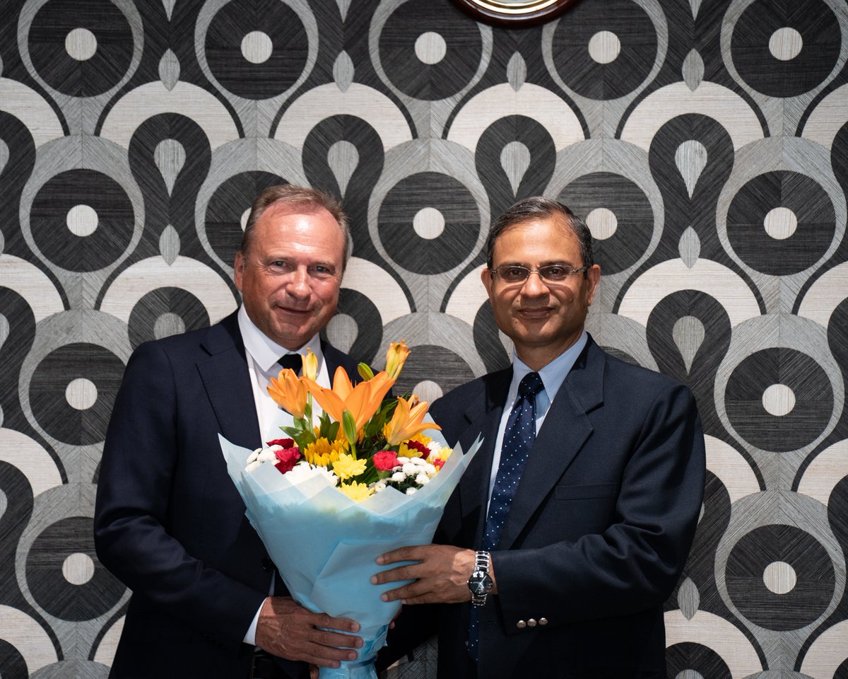 Gilles Roth tweet media