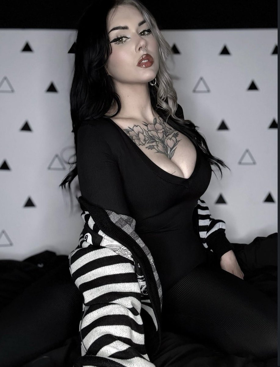 Nyx Nightingale tweet media