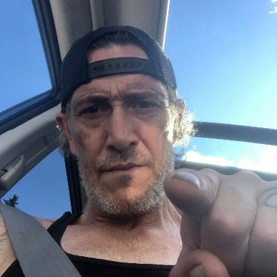 KeithMillere's tweet image. Midnight workshop for forgotten machines Fuel injected into dusty gears #makersmindset