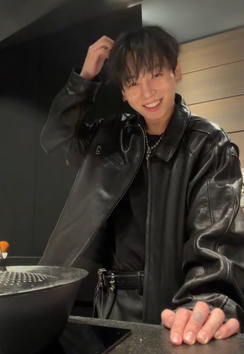 nunca dejes de sonreír así, por favor, te amo