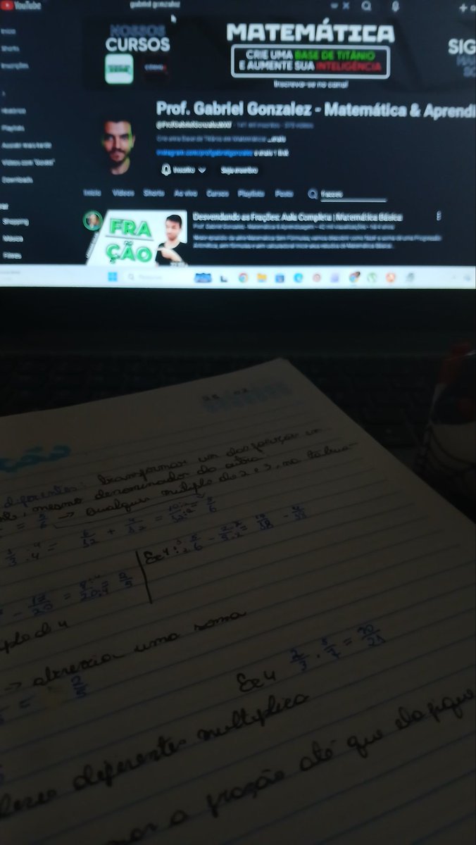letstudytwt's tweet photo. #studylog
𝜗𝜚 Primeiro log e primeira vez que paro pra estudar valendo
˚｡⋆ Só estudei fração pq to me apoiando no básico (percebi que nem isso sei
˚｡⋆ Foram só 2 horas, mas eu achei ótimo ja que esperava 30min e desistência
sou pobre sem aesthetic
 nao sei usar o app https://t.co/uFn2O90qfk